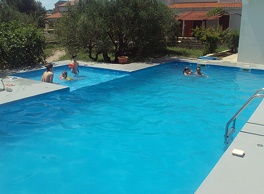 Pool Villa Petra